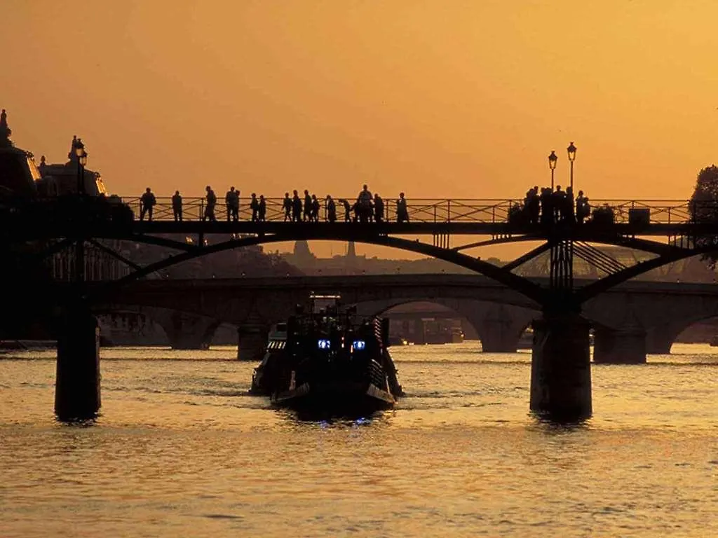 Szálloda Mercure Tour Eiffel Pont Mirabeau