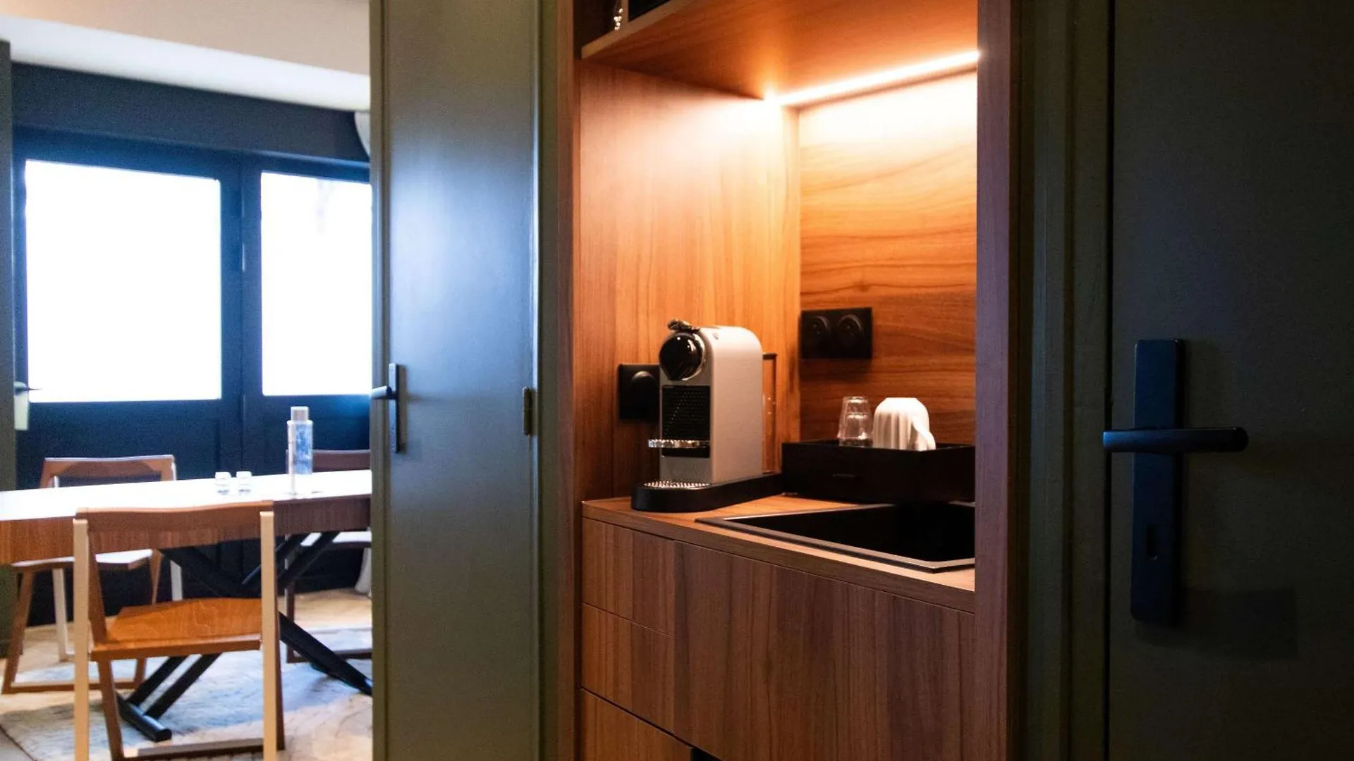 Mercure Tour Eiffel Pont Mirabeau 4*