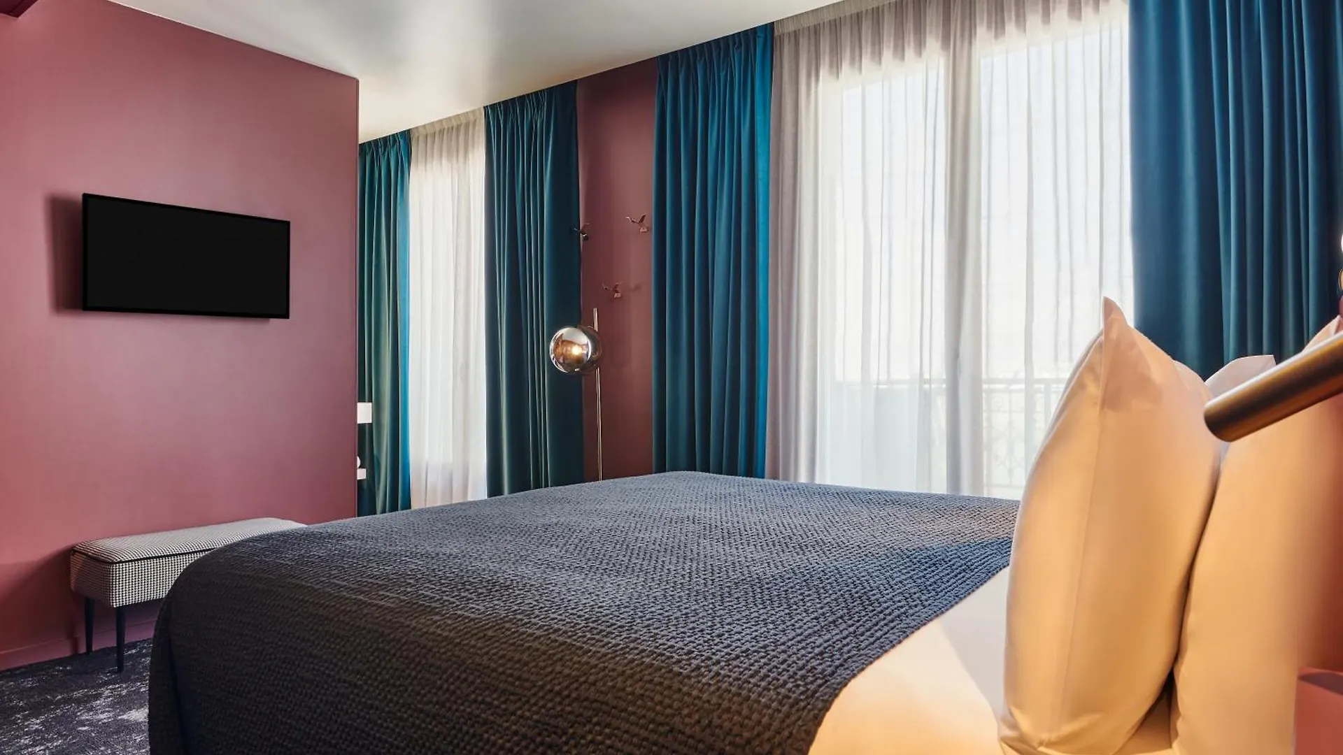 Mercure Tour Eiffel Pont Mirabeau