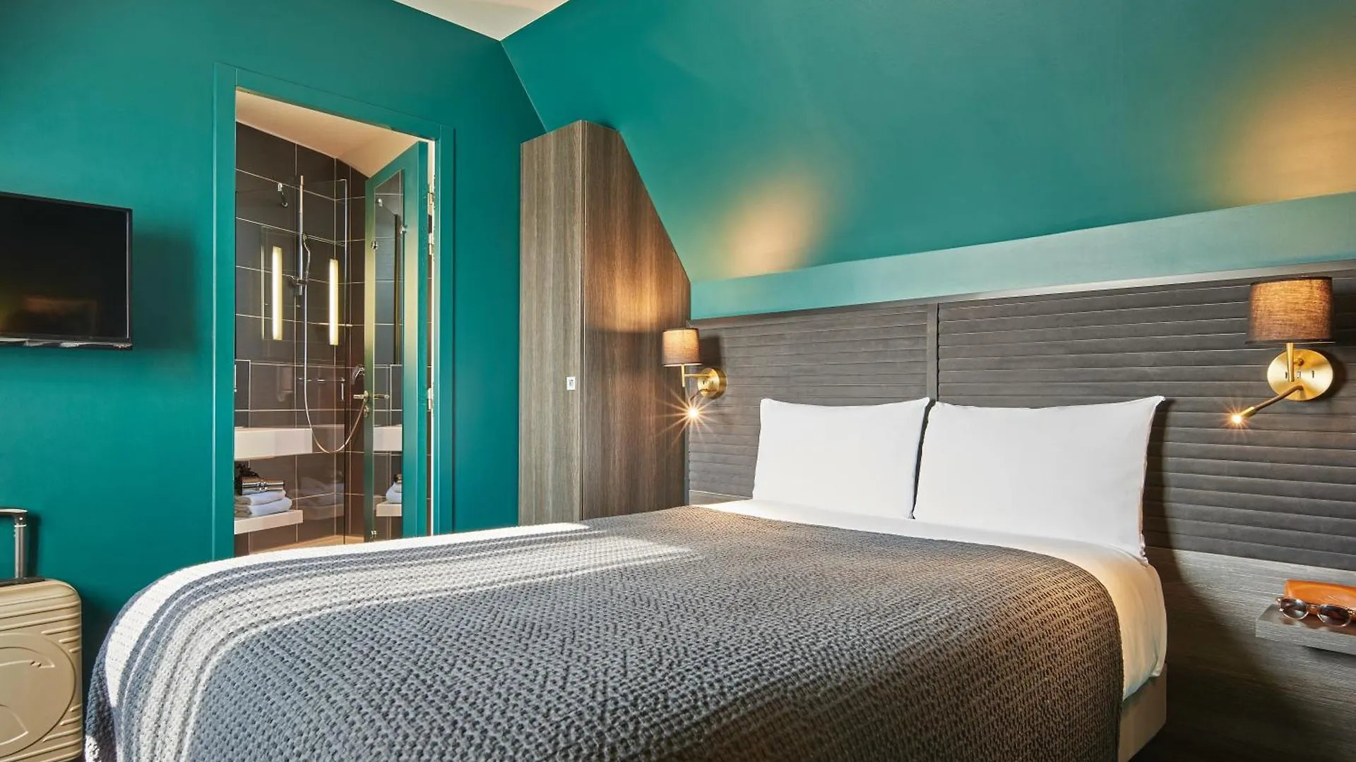 Mercure Tour Eiffel Pont Mirabeau
