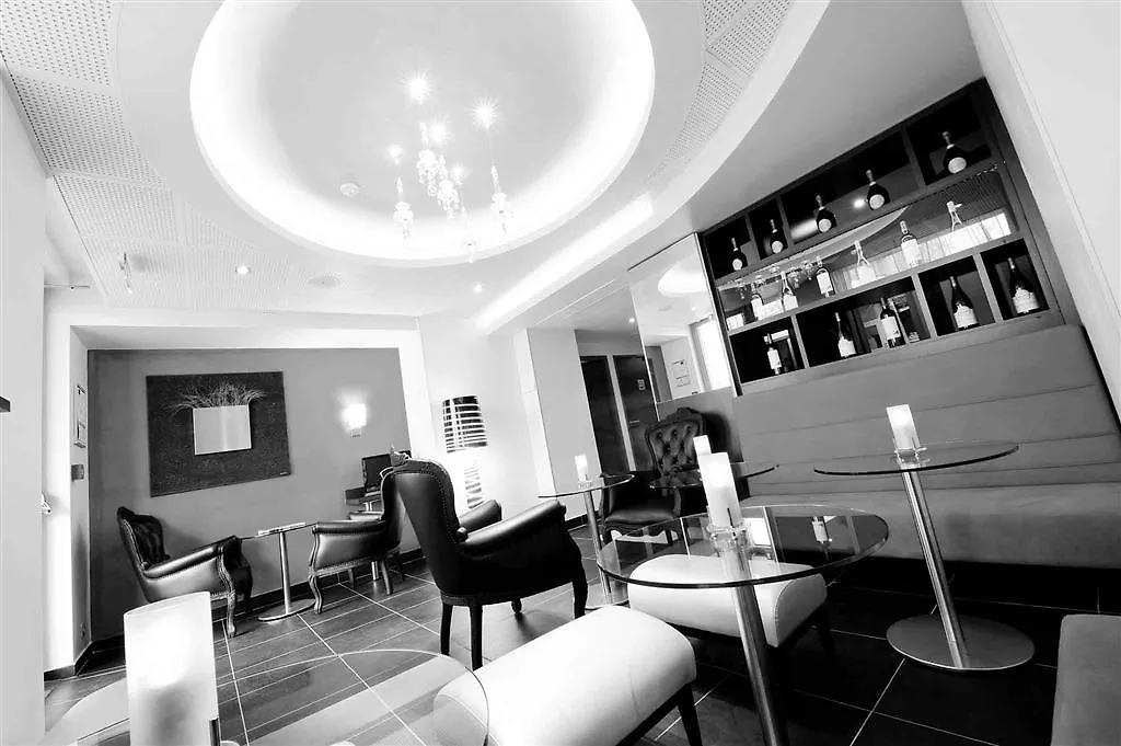 Mercure Tour Eiffel Pont Mirabeau Hotell