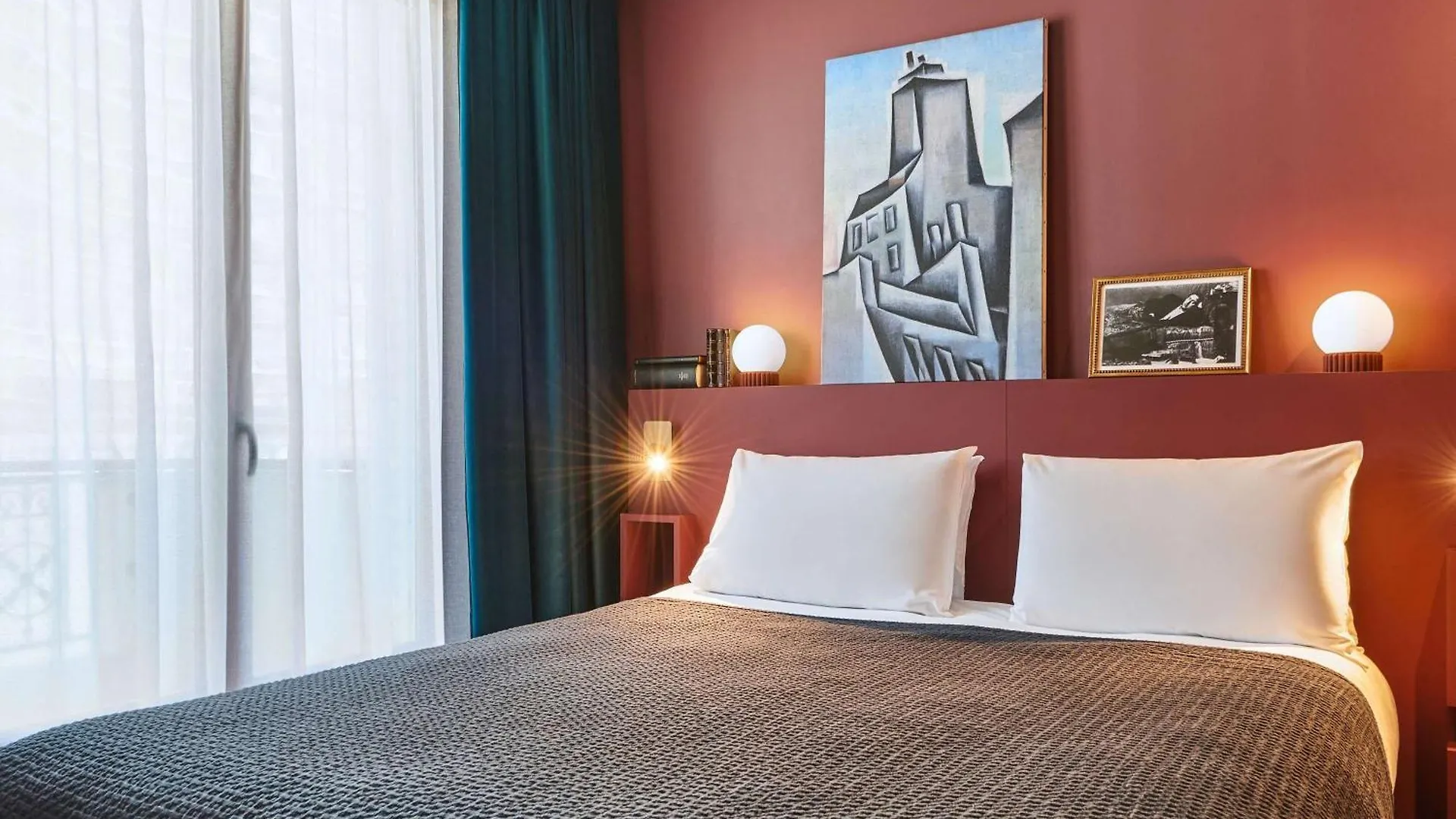 Hotell Mercure Tour Eiffel Pont Mirabeau 4*