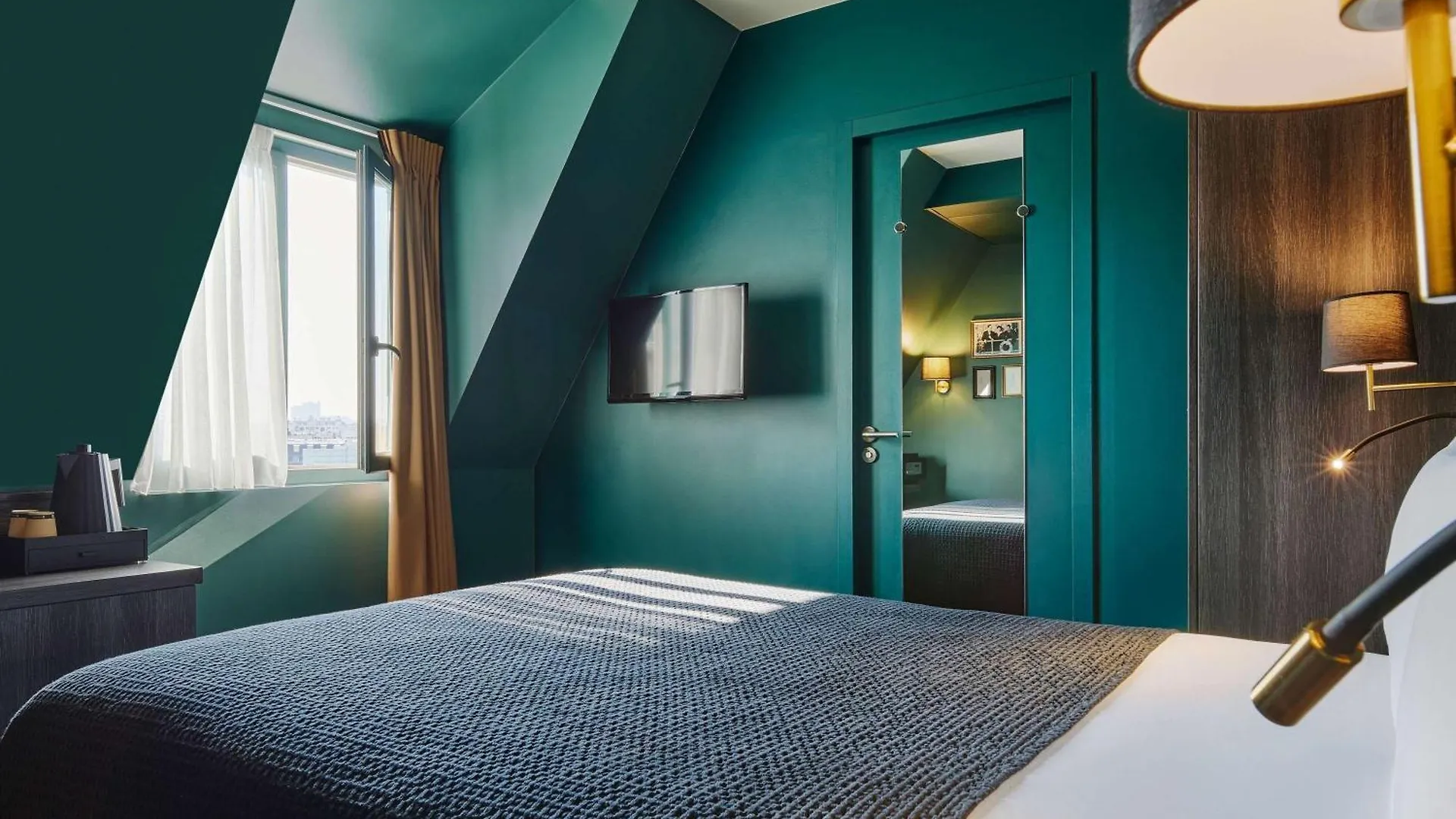 Mercure Tour Eiffel Pont Mirabeau 4*