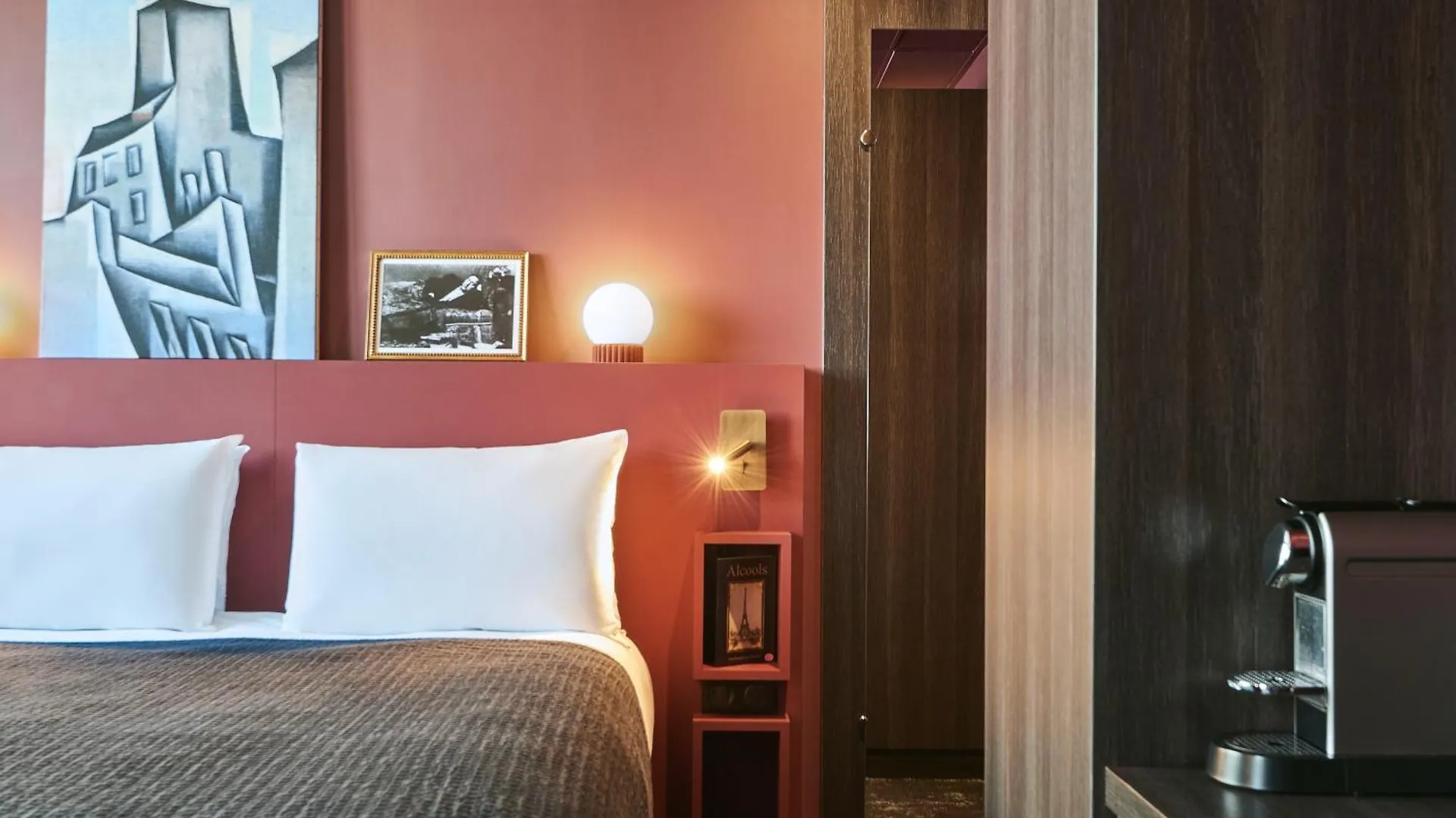 Mercure Tour Eiffel Pont Mirabeau Hotel Paris
